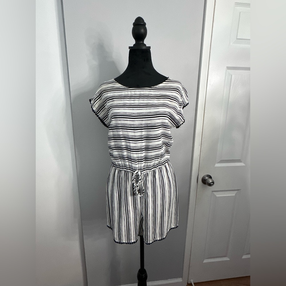 ✨ Early 2000s Xhilaration Striped Romper ✨